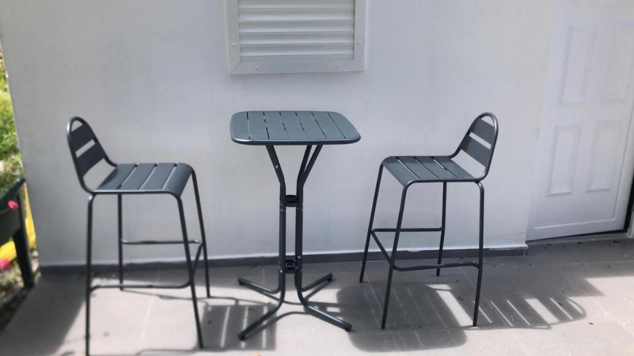 Studio A La Campagne Le Moule Exterior photo